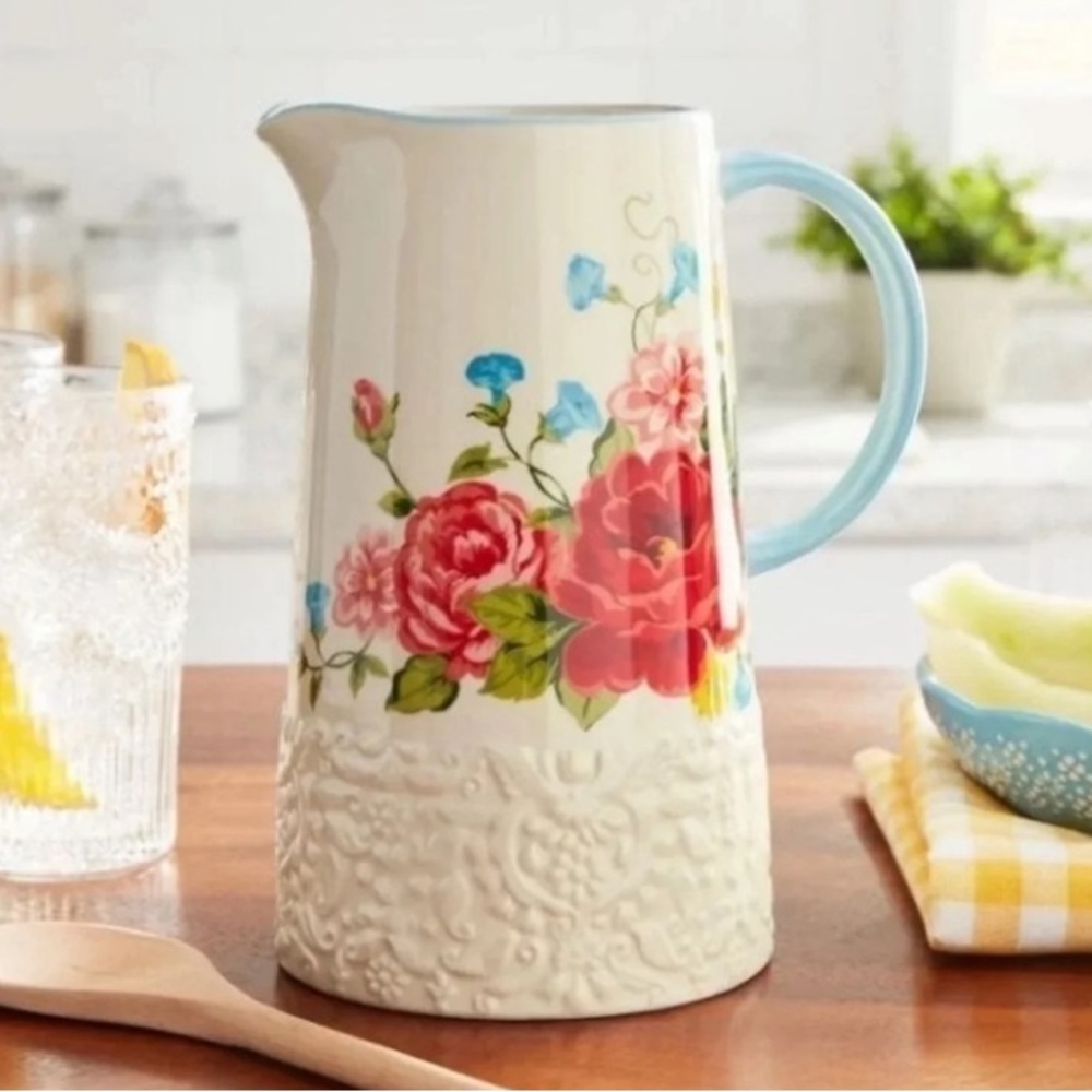 New The Pioneer Woman Sweet Rose 2.1-quart Pitcher